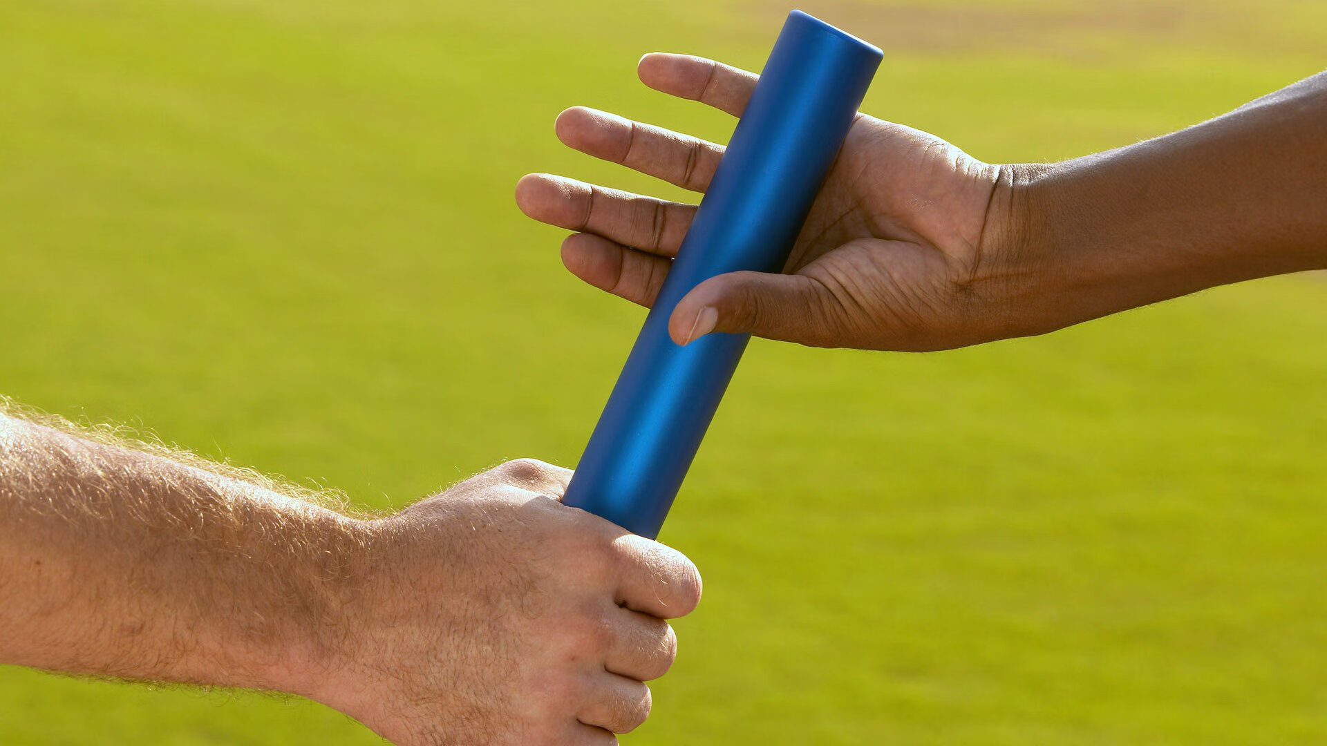 _运动与慈善结合：跑步募捐传递温暖_，慈善跑步宣传语