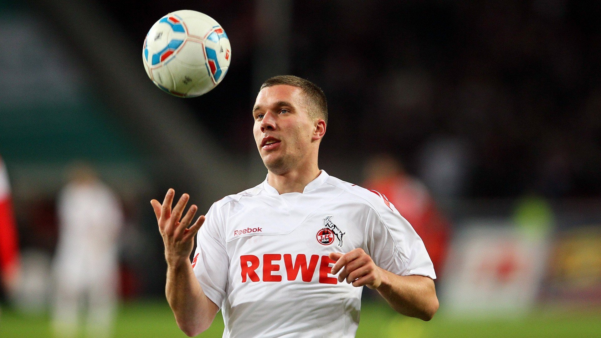 《电竞选手的“明星养成记”：从新人到顶级高手》，电竞明星选手是什么意思